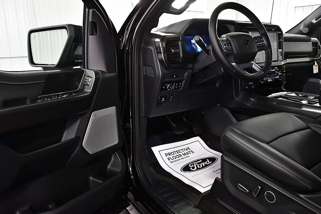 2025 Ford F-150 Lariat 5-1/2' Box