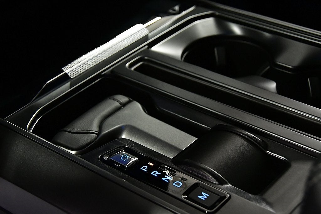 2025 Ford F-150 Lariat 5-1/2' Box