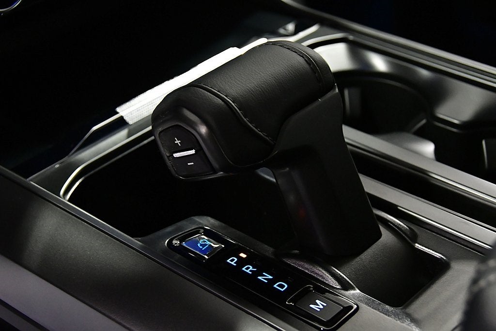 2025 Ford F-150 Lariat 5-1/2' Box