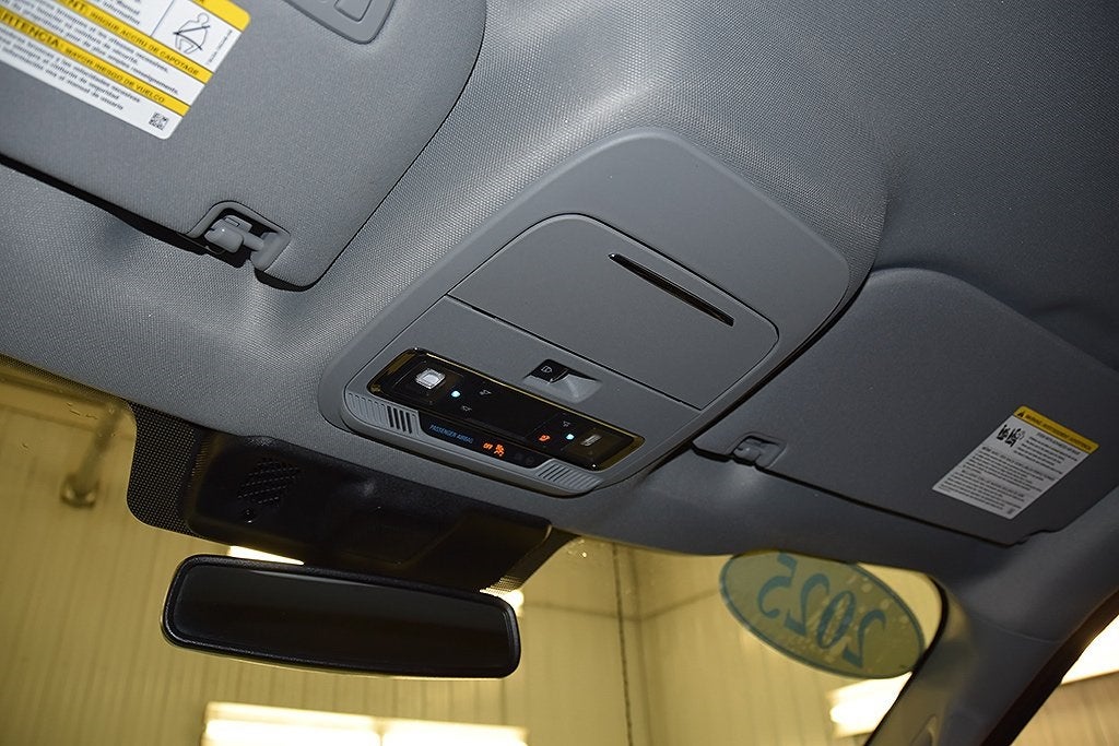 2025 Ford F-150 Lariat 5-1/2' Box