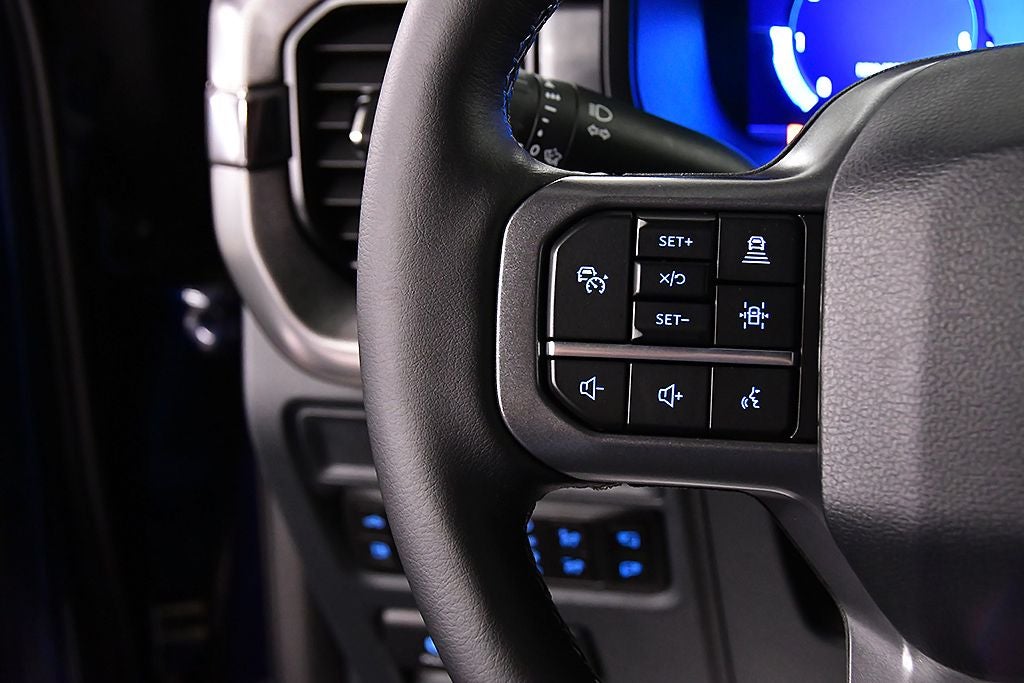 2025 Ford F-150 Lariat 5-1/2' Box
