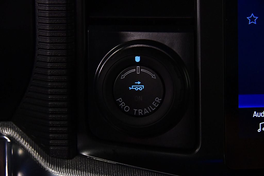 2025 Ford F-150 Lariat 5-1/2' Box