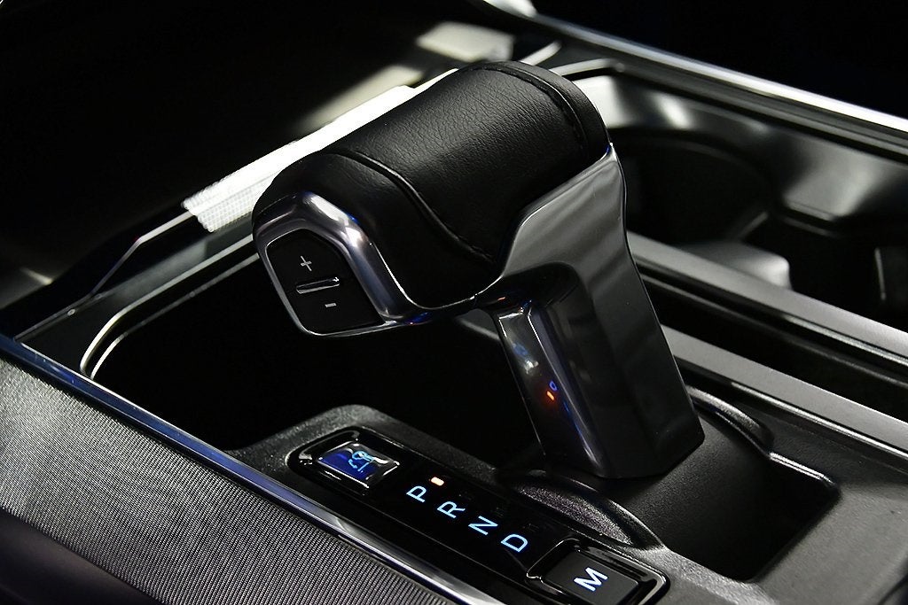 2025 Ford F-150 Platinum 5-1/2' Box