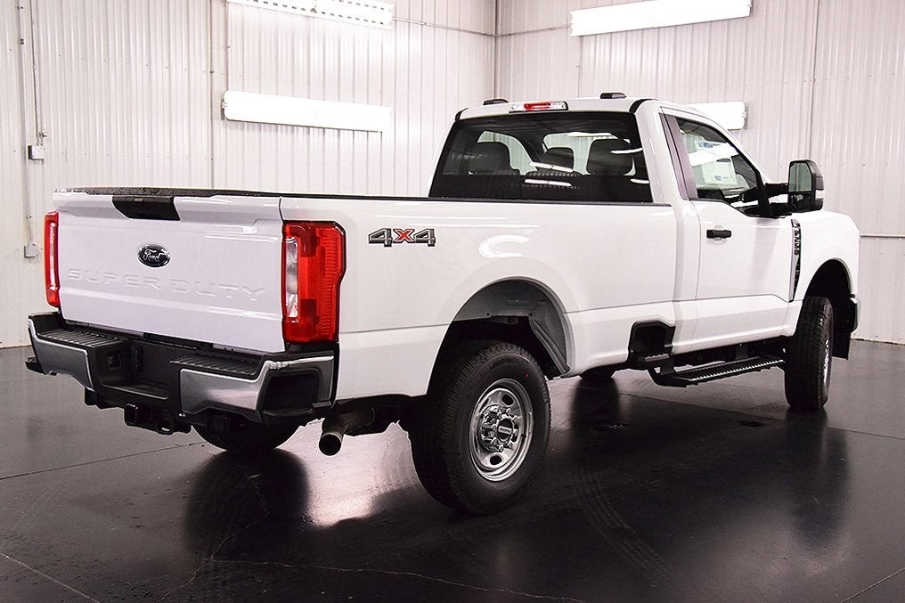 2026 Ford F-250SD XL 8' Box
