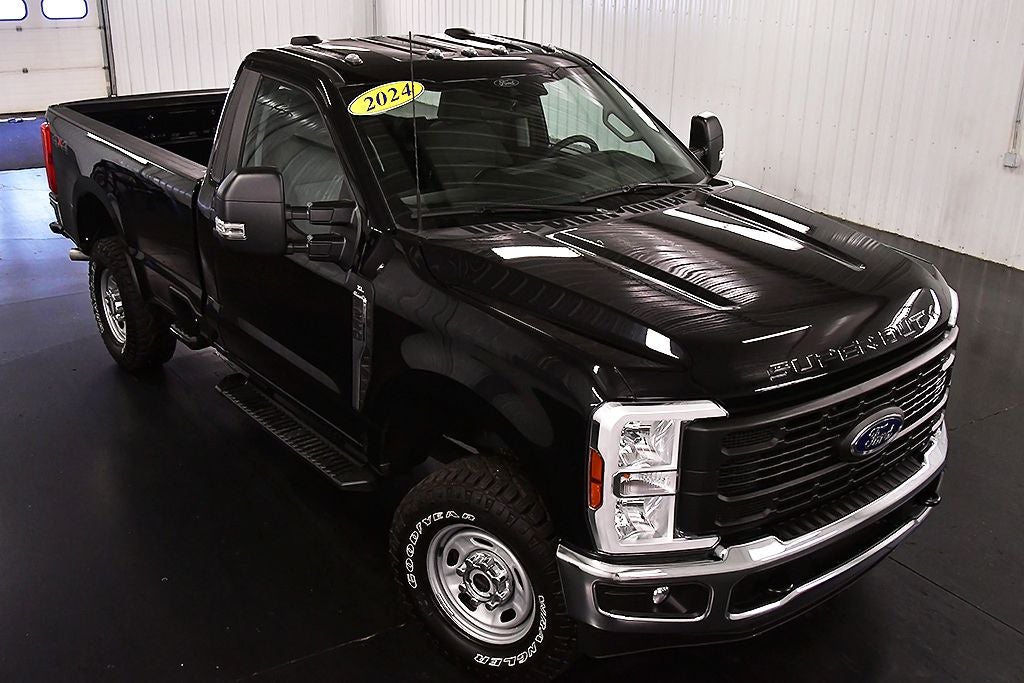 2024 Ford F-350SD XL 8' Box