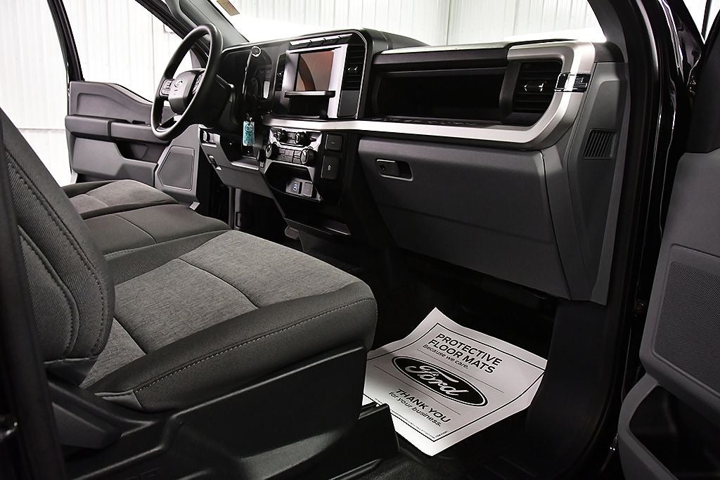 2024 Ford F-350SD XL 8' Box