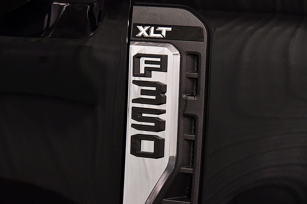 2026 Ford F-350SD XLT 8' Box