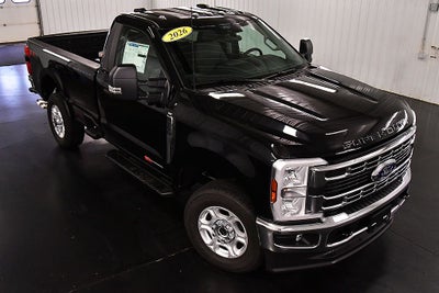 2026 Ford F-350SD XLT 8' Box