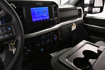 2026 Ford F-350SD XLT 8' Box