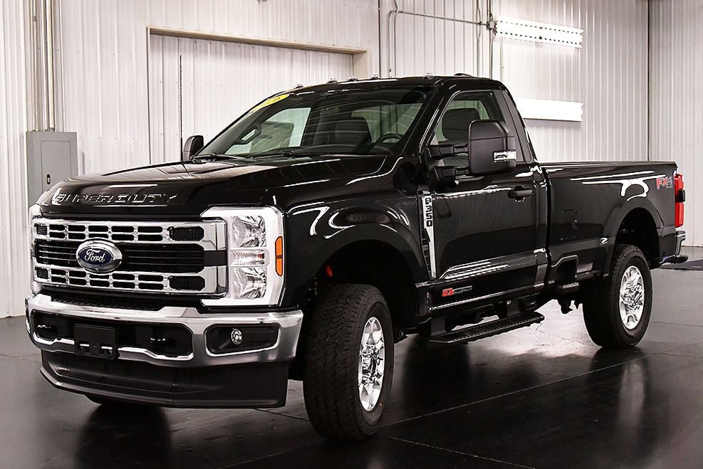 2026 Ford F-350SD XLT 8' Box