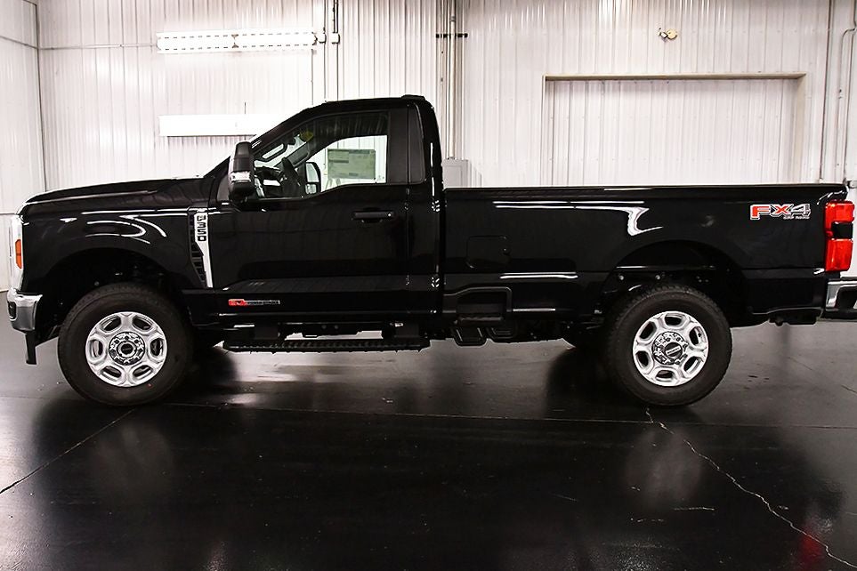 2026 Ford F-350SD XLT 8' Box
