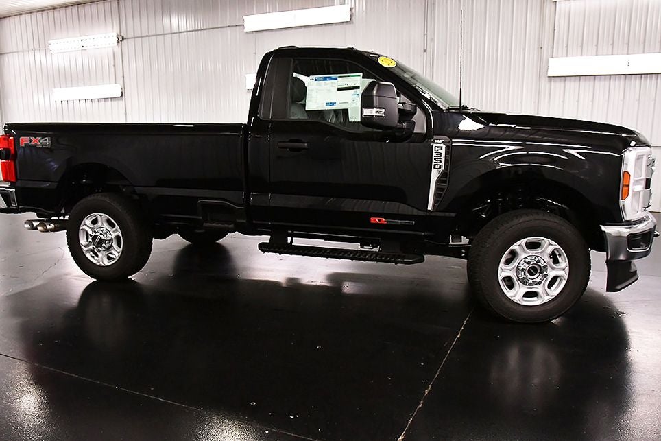 2026 Ford F-350SD XLT 8' Box