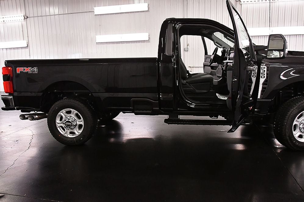 2026 Ford F-350SD XLT 8' Box