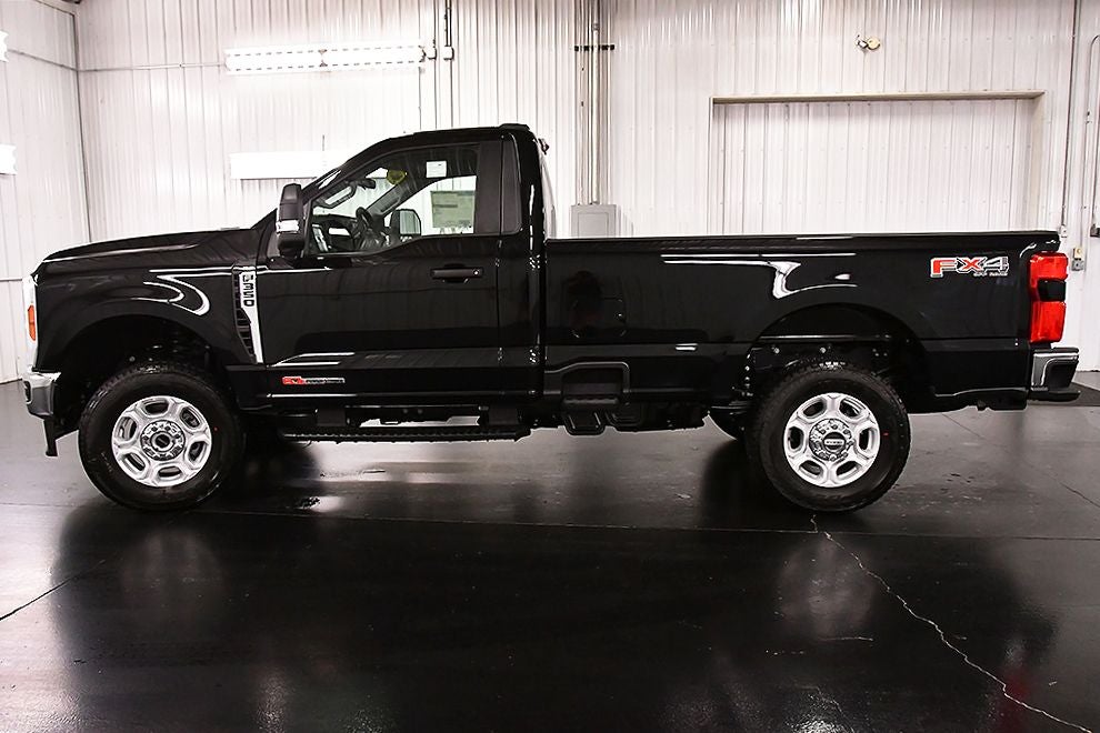 2026 Ford F-350SD XLT 8' Box