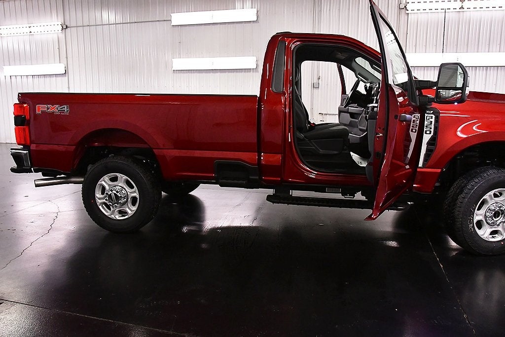 2026 Ford F-350SD XLT 8' Box