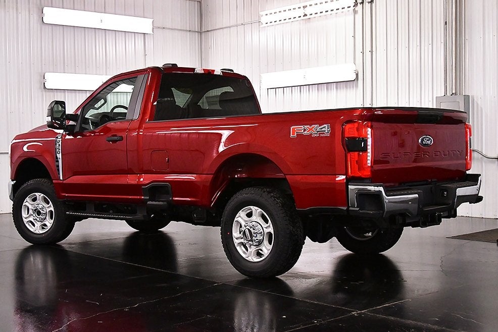 2026 Ford F-350SD XLT 8' Box