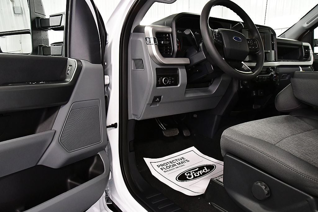 2026 Ford F-350SD XL STX 8' Box