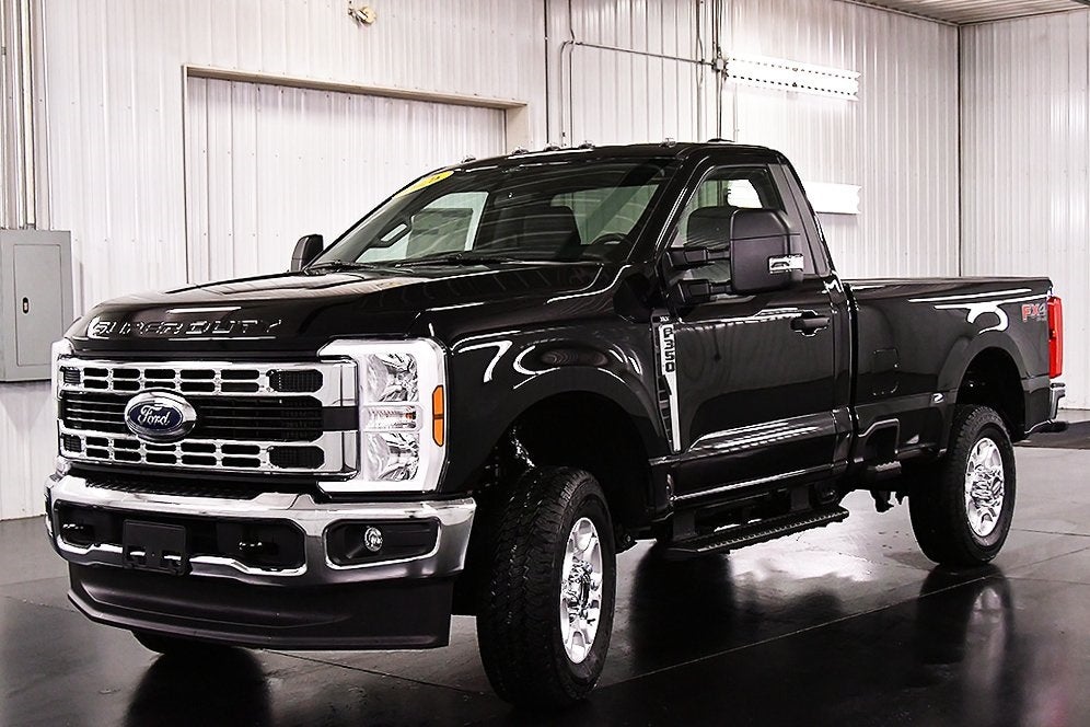 2026 Ford F-350SD XLT 8' Box