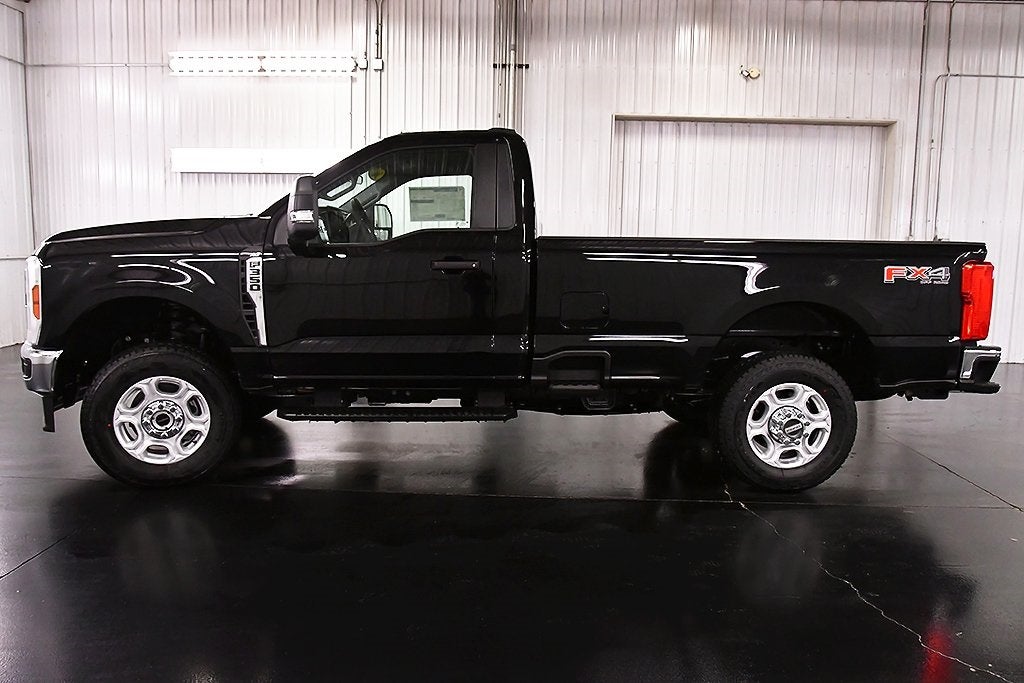 2026 Ford F-350SD XLT 8' Box
