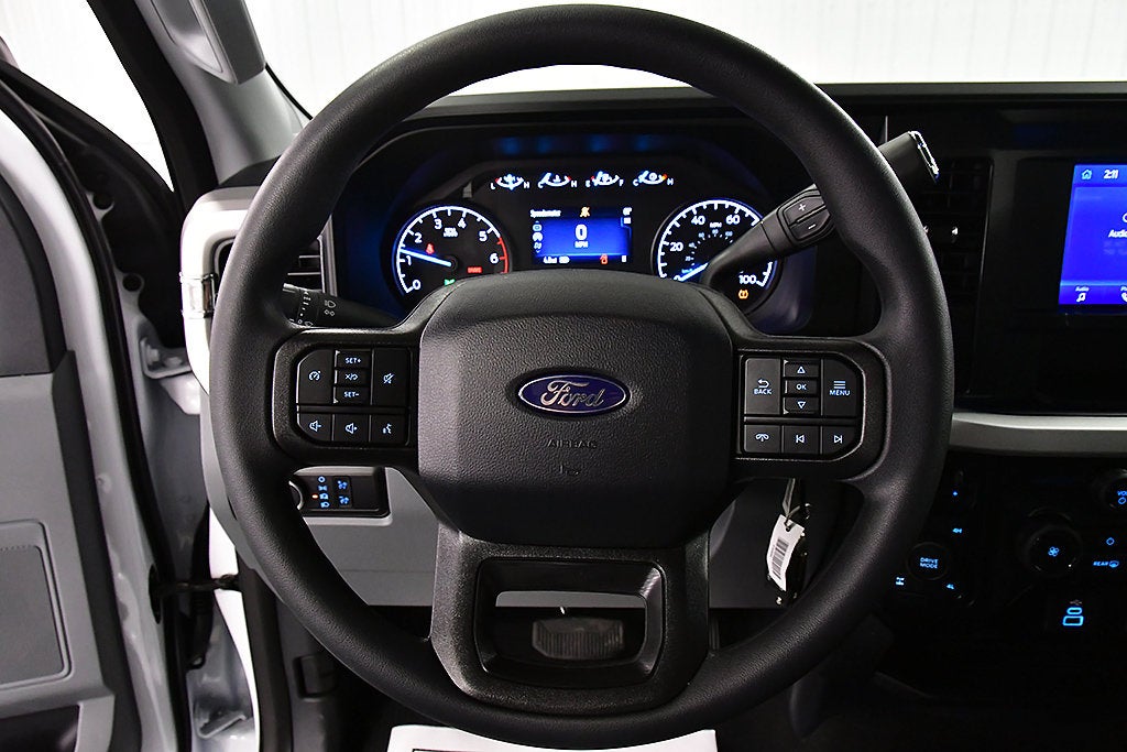 2027 Ford F-350SD XLT 8' Box