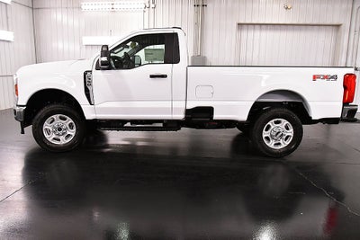2027 Ford F-350SD XLT 8' Box