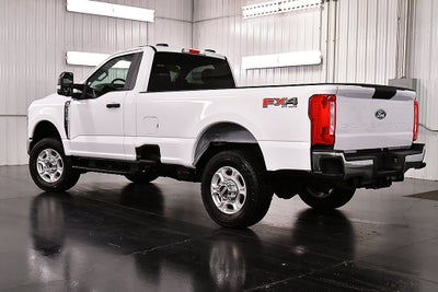 2027 Ford F-350SD XLT 8' Box