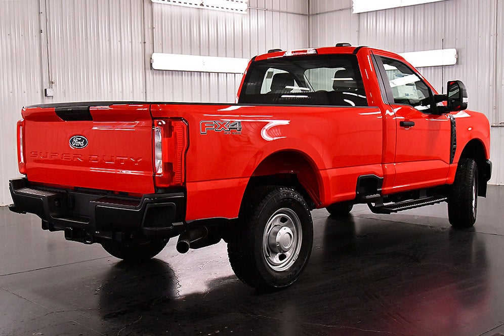 2027 Ford F-350SD XL 8' Box