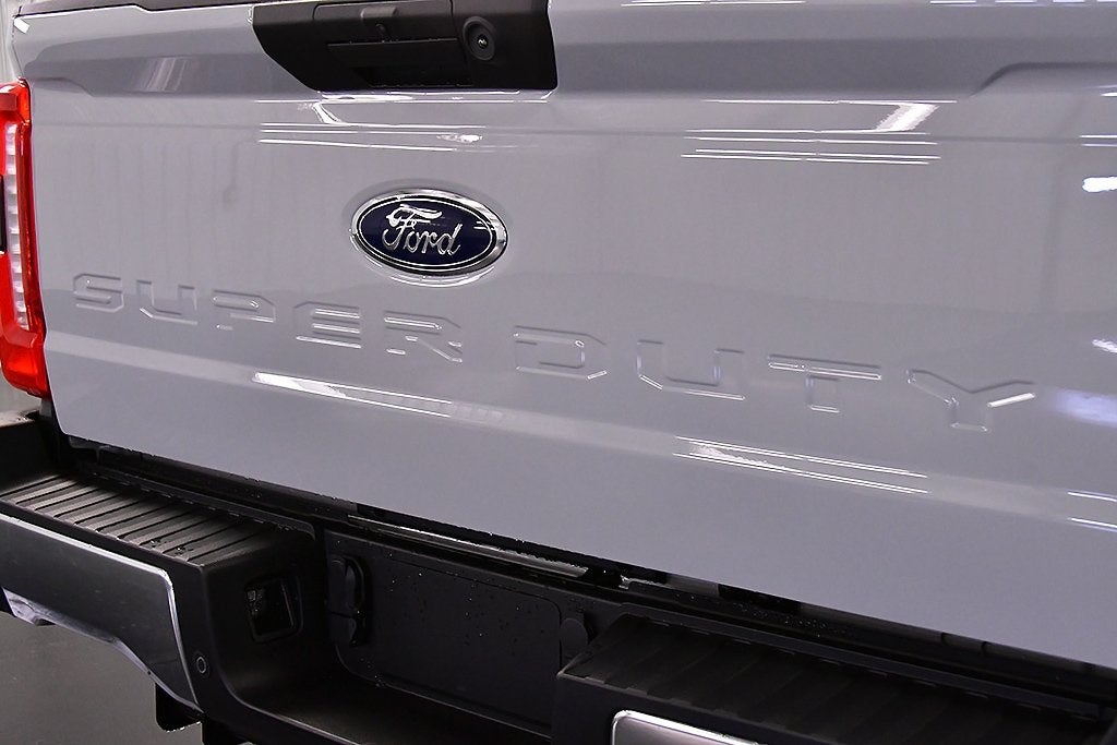 2026 Ford F-350SD XLT 8' Box