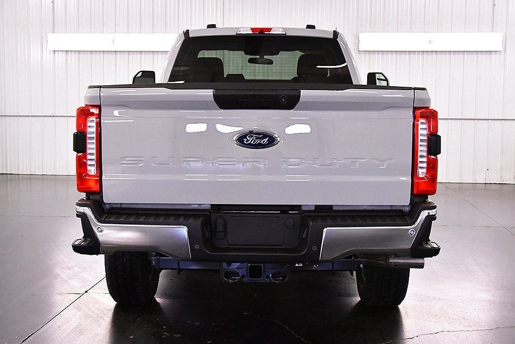 2026 Ford F-350SD XLT 8' Box