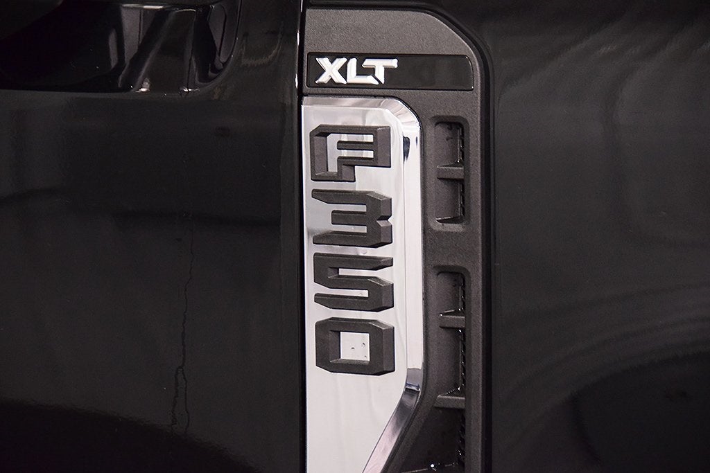 2026 Ford F-350SD XLT DRW 8' Box