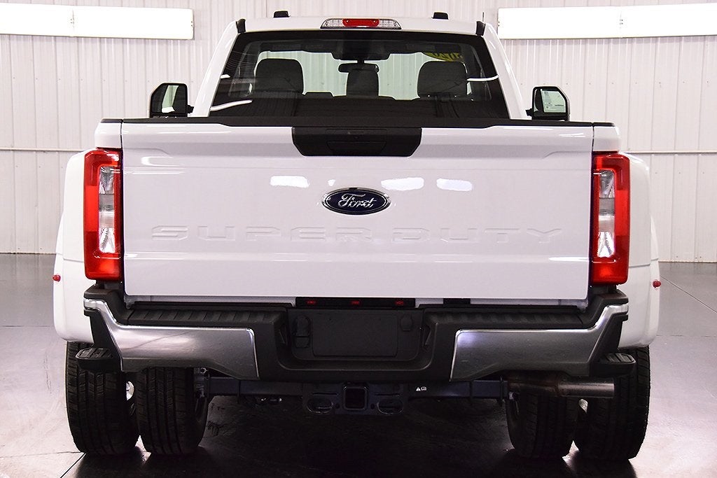 2026 Ford F-350SD XL DRW 8' Box