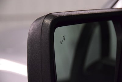 2023 Ford F-150 Lightning Pro 5-1/2' Box