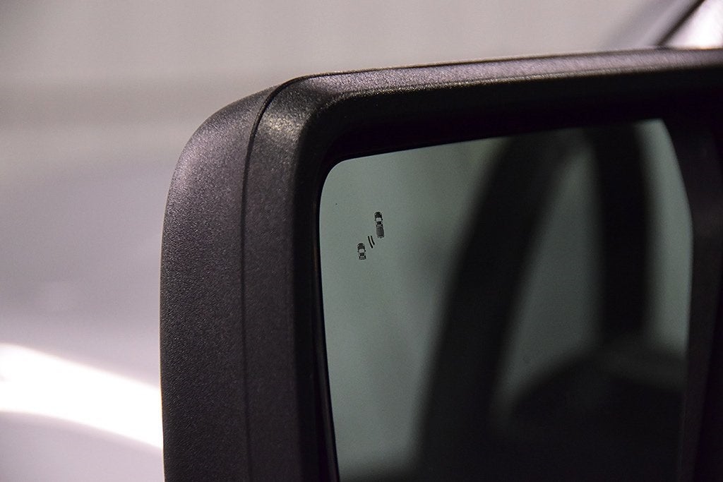 2023 Ford F-150 Lightning Pro 5-1/2' Box