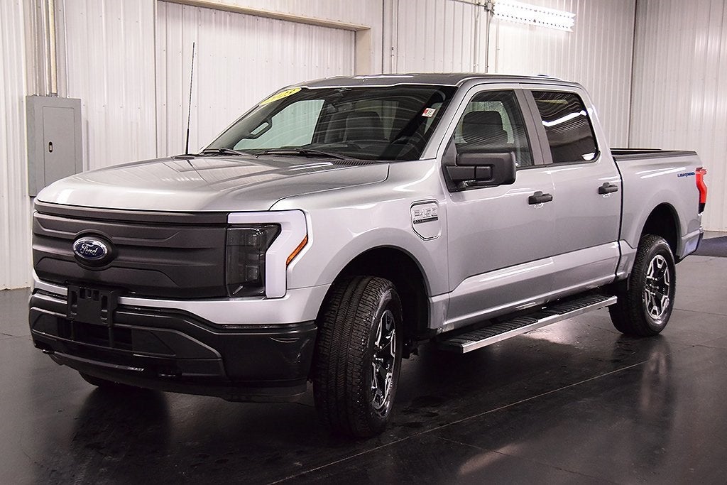 2023 Ford F-150 Lightning Pro 5-1/2' Box