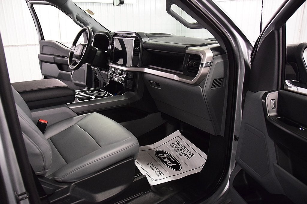 2023 Ford F-150 Lightning Pro 5-1/2' Box