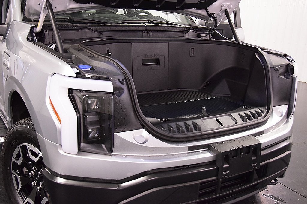 2023 Ford F-150 Lightning Pro 5-1/2' Box