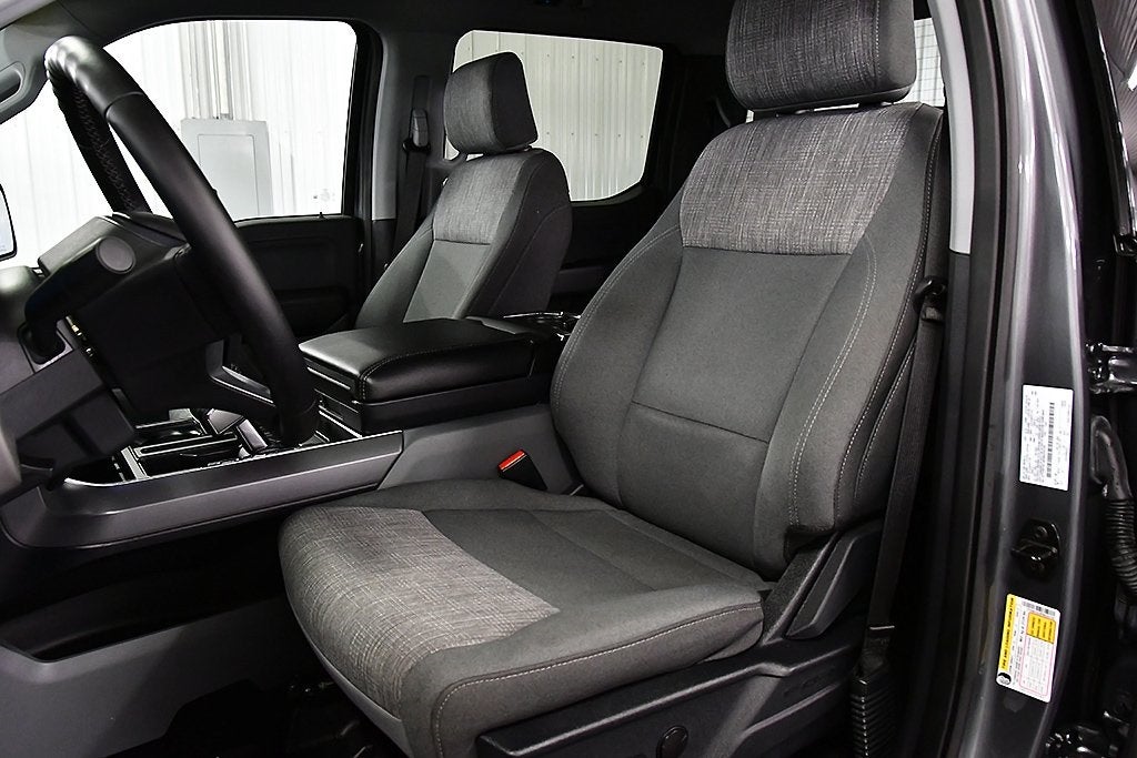 2023 Ford F-150 Lightning XLT 5-1/2' Box