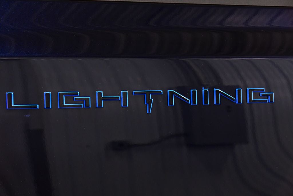 2023 Ford F-150 Lightning XLT 5-1/2' Box