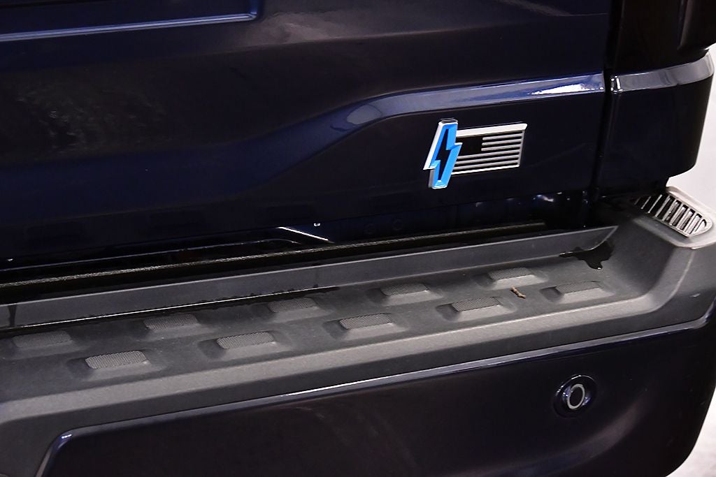 2023 Ford F-150 Lightning XLT 5-1/2' Box