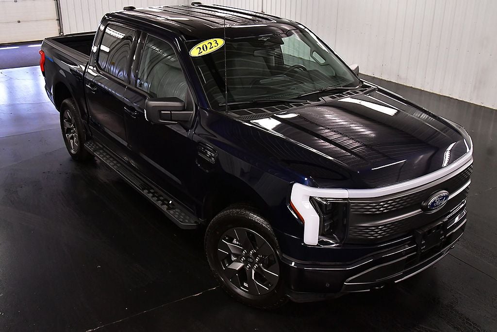 2023 Ford F-150 Lightning XLT 5-1/2' Box