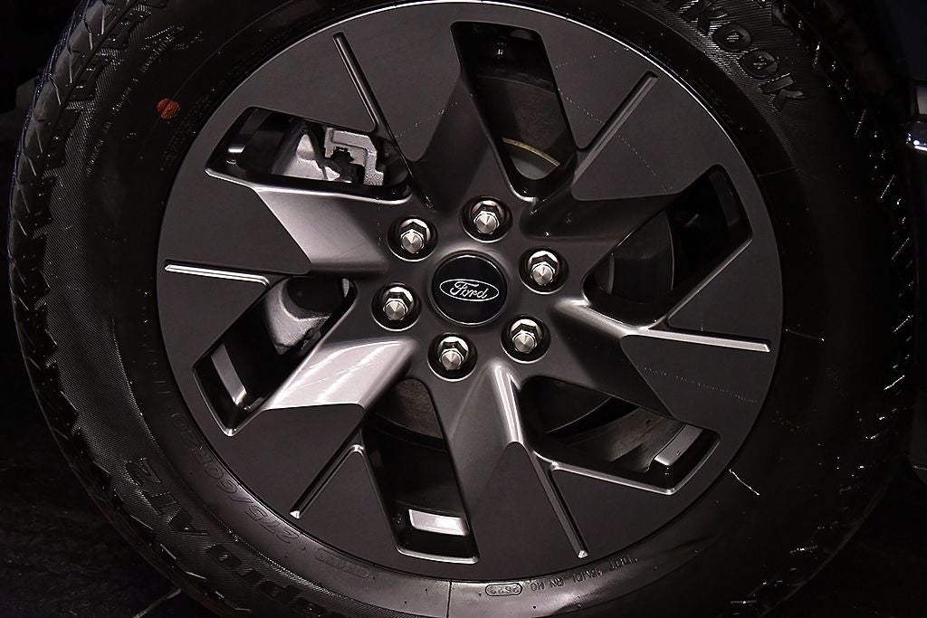 2023 Ford F-150 Lightning XLT 5-1/2' Box