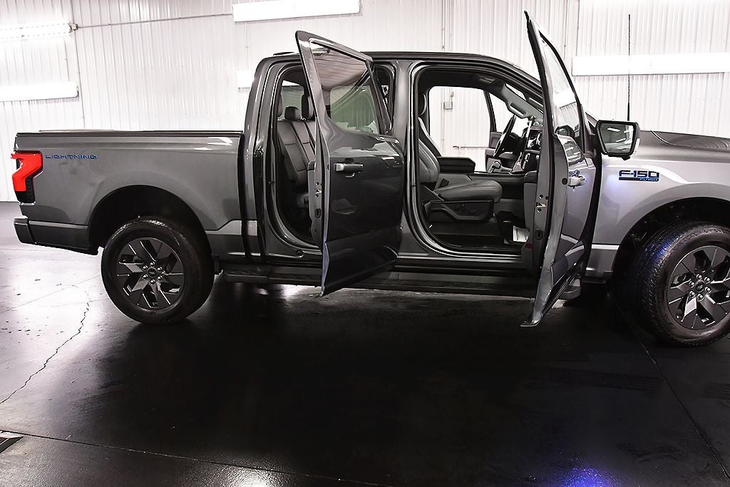 2025 Ford F-150 Lightning Flash 5-1/2' Box