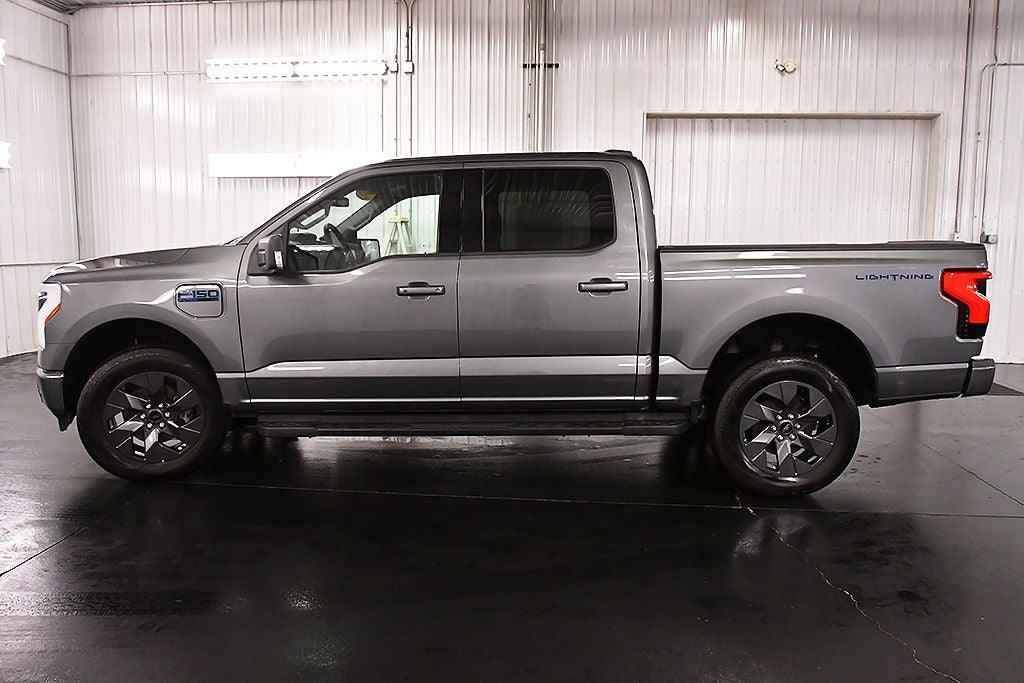 2025 Ford F-150 Lightning Flash 5-1/2' Box