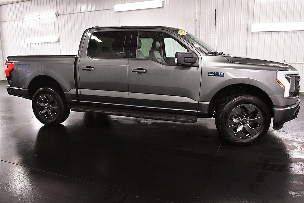 2025 Ford F-150 Lightning Flash 5-1/2' Box