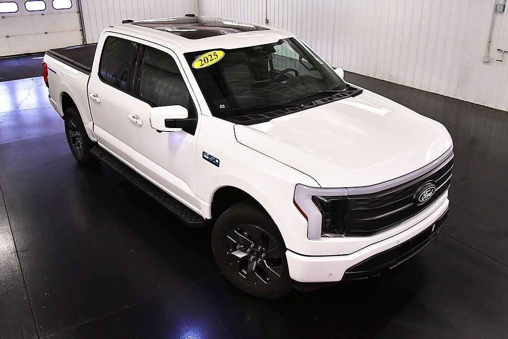 2025 Ford F-150 Lightning Lariat 5-1/2' Box