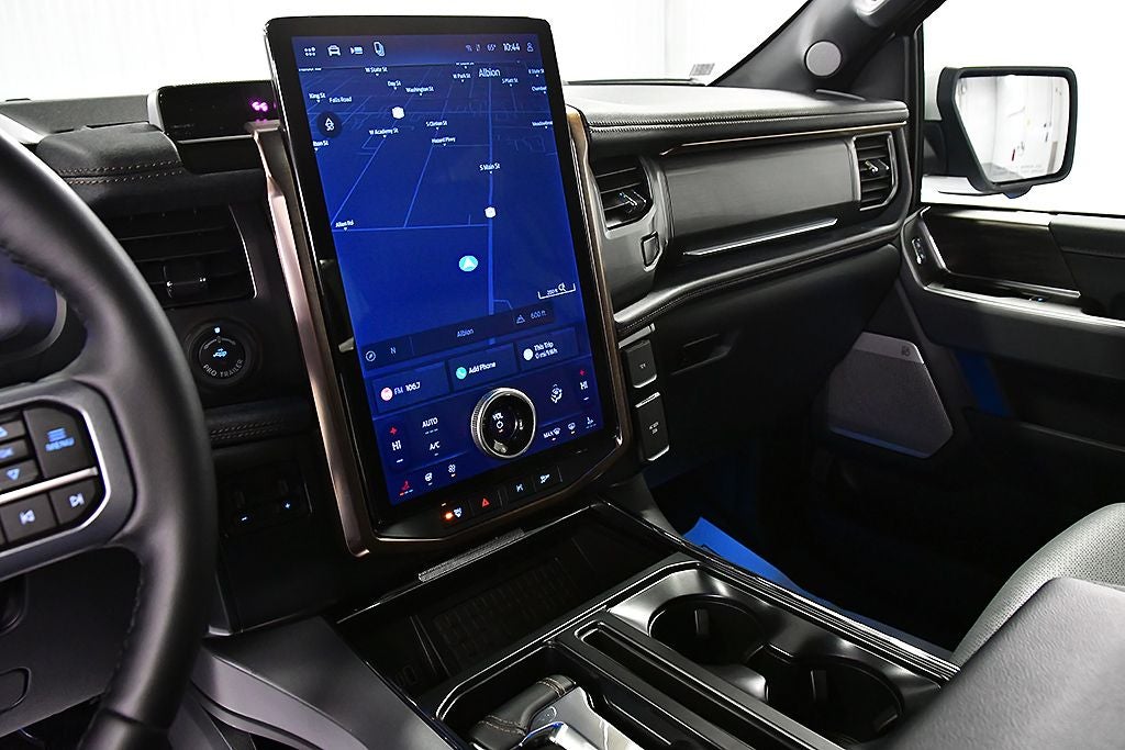 2025 Ford F-150 Lightning Lariat 5-1/2' Box