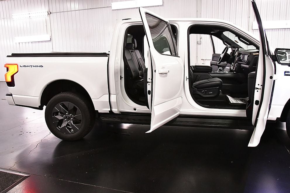 2025 Ford F-150 Lightning Lariat 5-1/2' Box