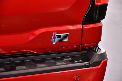 2025 Ford F-150 Lightning Lariat 5-1/2' Box