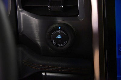 2025 Ford F-150 Lightning Lariat 5-1/2' Box