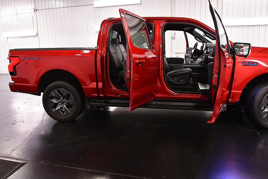 2025 Ford F-150 Lightning Lariat 5-1/2' Box